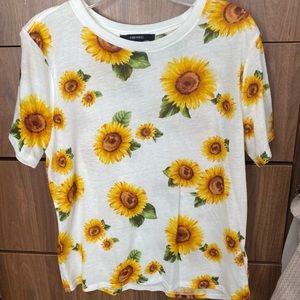Sunflower tee